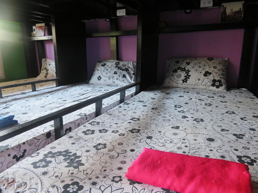 Same Same Guesthouse, Bar & Restaurant (Adults Only) Haad Rin Exterior foto