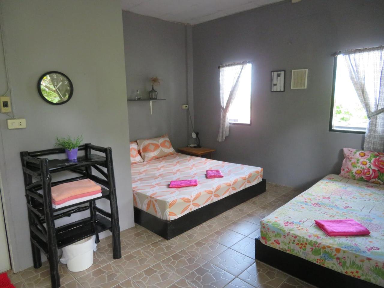 Same Same Guesthouse, Bar & Restaurant (Adults Only) Haad Rin Exterior foto
