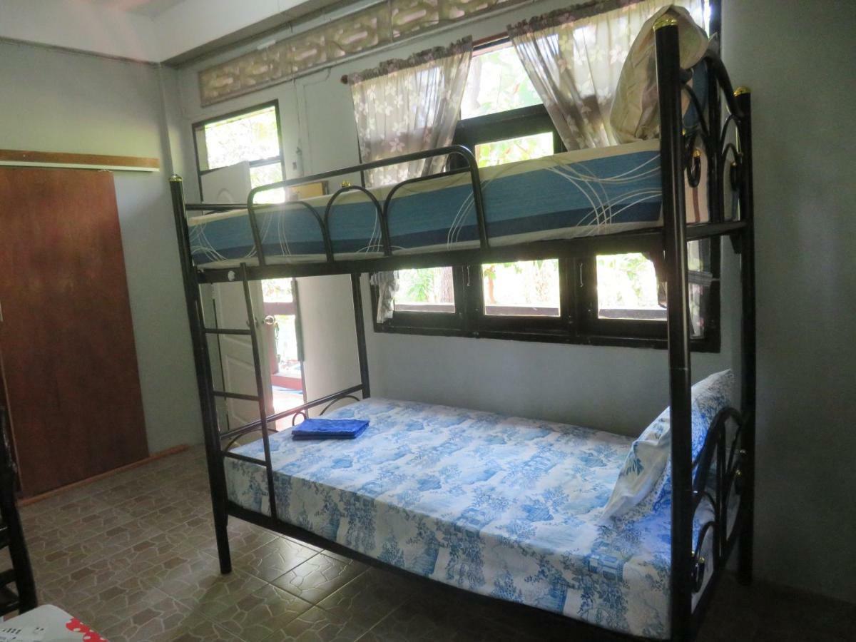 Same Same Guesthouse, Bar & Restaurant (Adults Only) Haad Rin Exterior foto